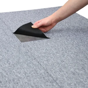 40 x Tapijttegels – Kleur: Platina Grijs – 50x50cm 5m2 40 x Tapijttegels – Kleur: Platina Grijs – 50x50cm 5m2