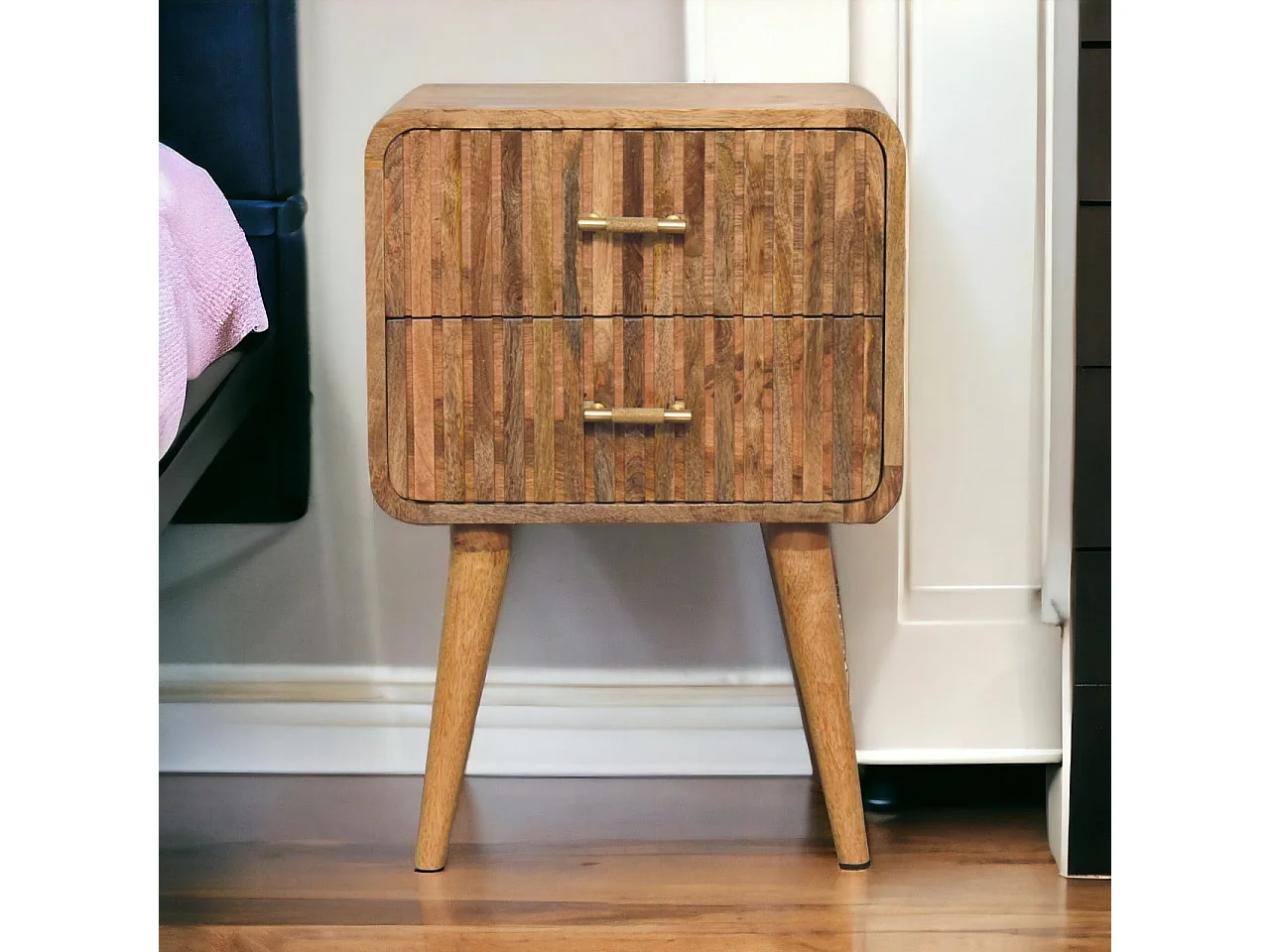 Artisan Furniture Geribbeld nachtkastje met T-bar van massief hout