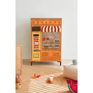 2-deurs kast in eikenkleur met winkelprint.