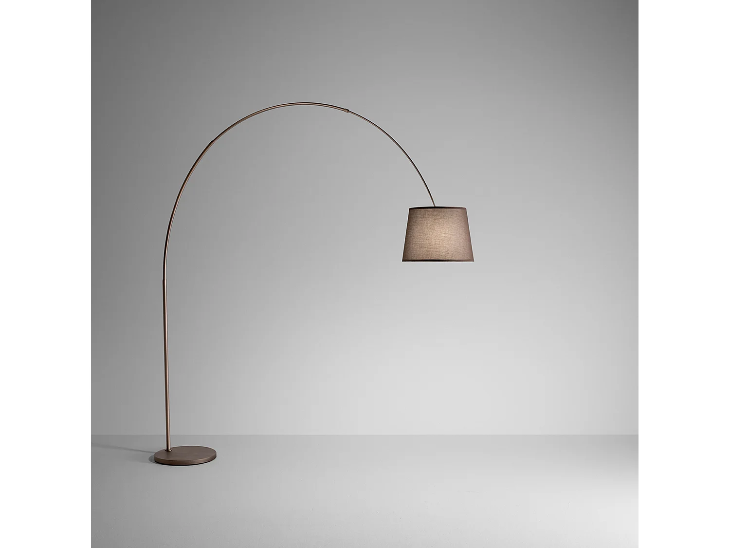 Arche - Gebogen LED metalen vloerlamp 1xE27 MAX 60W, H.230 cm, 180° verstelbare kop, Bruin Metaal - Perenz