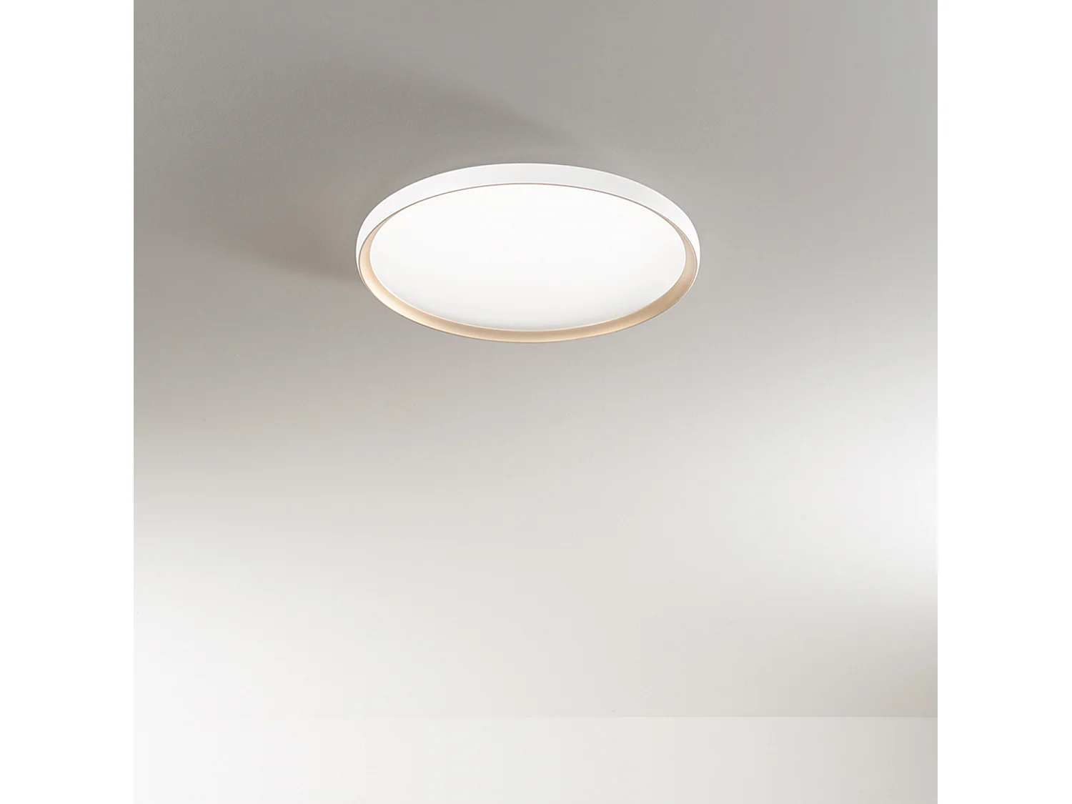 40W ronde LED-plafondlamp in mat wit en mat goud metaal, dimbaar met kleurtemperatuur 3000K-4000K-6000K, satijnacryl diffuser - Perenz